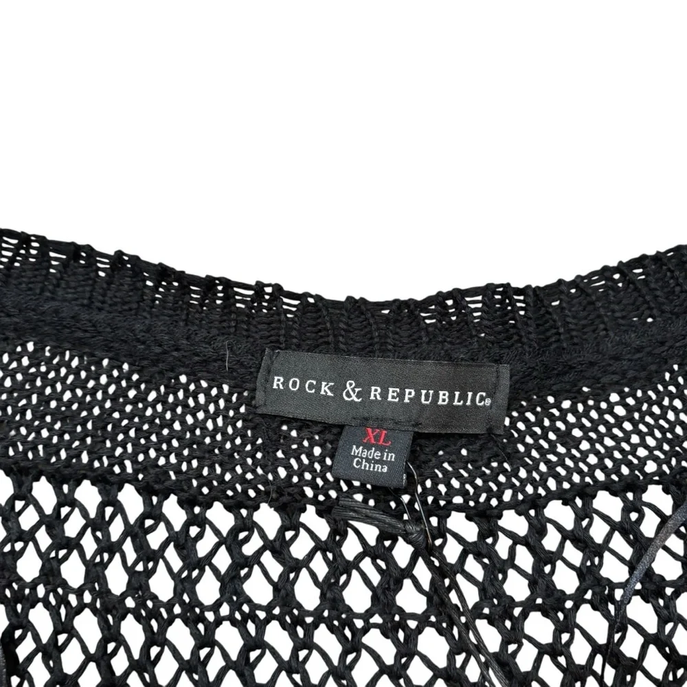 Brand new with tags Ladies Rock & Republic Open Knit V Neck Ice Queen Sweater XL